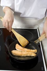 Приготовление блюда по рецепту - Запеканка рыбная с кашей. Шаг 2