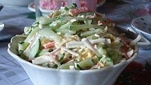 Рецепт - Салат с сыром сулугуни (косичкой)