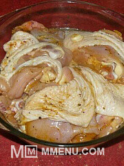 Приготовление блюда по рецепту - Куриные бедра в духовке. Шаг 1