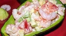 Рецепт - Авокадо, фаршированное креветками и помидорами
