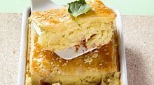Рецепт - Слоеный пирог с картофелем и беконом