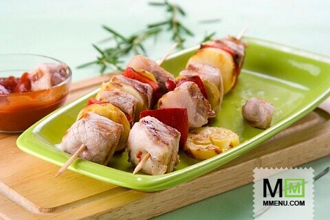 Шашлык из свинины с картофелем и сладким перцем Шашлык из свинины с картофелем и сладким перцем