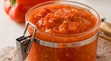 Рецепт - Приправа из помидоров с хреном