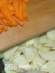 Приготовление блюда по рецепту - Жареная картошка на сале. Шаг 4