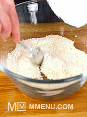 Приготовление блюда по рецепту - Рассыпчатый пирог с заварным кремом . Шаг 1