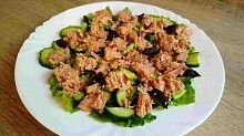 Рецепт - Легкий салат с тунцом