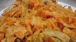 Рецепт - Тушеная капуста с курицей в мультиварке