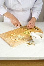 Приготовление блюда по рецепту - Сливочный вермишелевый пудинг с орехами. Шаг 1
