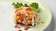 Рецепт - Салат из капусты и кукурузы