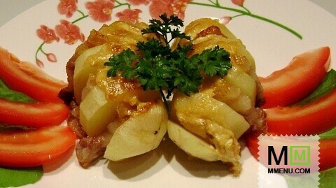 Картофель, запеченный с грудинкой