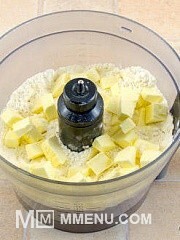 Приготовление блюда по рецепту - Тертый пирог с меренгой и ягодами. Шаг 1