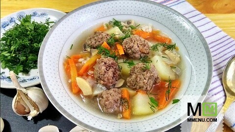 Суп с мясными фрикадельками