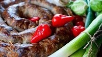 Домашняя колбаса из трех видов мяса