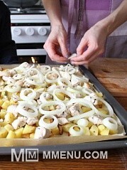 Приготовление блюда по рецепту - Куриный пирог &laquo;Фаворит&raquo; с розмарином и тимьяном и соусом из шпината.. Шаг 2