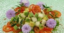 Рецепт - Салат с авокадо и семечками
