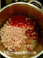 Приготовление блюда по рецепту - Фасолевый суп с колбасками. Шаг 4