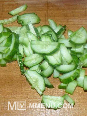 Приготовление блюда по рецепту - Салат из молодой капусты. Шаг 2