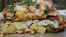 Рецепт - Куриное филе с айвой, грибами и сыром