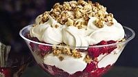 Десерт "Raspberry cranachan"