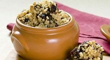 Рецепт - Пшенная каша с черносливом и орехами