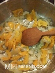 Приготовление блюда по рецепту - Галисийское картофельное рагу с чоризо. Шаг 7