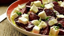 Рецепт - Салат из свеклы с сыром (2)