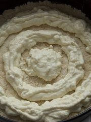 Приготовление блюда по рецепту - Творожно-маковый пирог "Колечко". Шаг 10