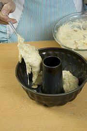 Приготовление блюда по рецепту - Гугельхопф (немецкий пасхальный кекс). Шаг 6