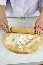 Приготовление блюда по рецепту - Бульон рыбный с пельменями. Шаг 3
