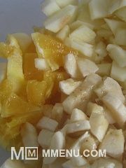 Приготовление блюда по рецепту - Курица с апельсинами, бананом и яблоком. Шаг 1