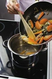 Приготовление блюда по рецепту - Дулмали шурва (2). Шаг 3