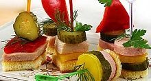 Рецепт - Канапе с бужениной и ветчиной