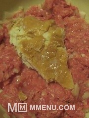 Приготовление блюда по рецепту - Мясные лукошки. Шаг 2