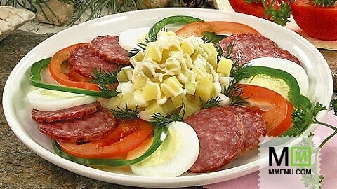Закуска с копченой колбасой Закуска с копченой колбасой