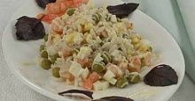 Рецепт - Салат с креветками и рисом