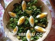 Приготовление блюда по рецепту - Салат с яйцом и авокадо. Шаг 2