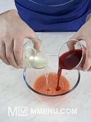 Приготовление блюда по рецепту - Коктейль «Красавчик». Шаг 3