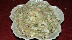 Рецепт: Классический салат с тунцом