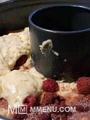 Приготовление блюда по рецепту - Новогодний шоколадно-ягодный кекс к праздничному столу. Шаг 6