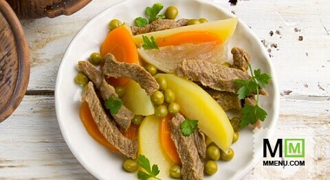 Мясо в горшочках с овощами Мясо в горшочках с овощами