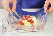 Приготовление блюда по рецепту - Фрукты в кулечках с ванильным соусом. Шаг 5