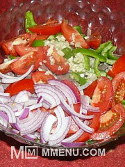 Приготовление блюда по рецепту - Легкий летний салат с желудками. Шаг 4