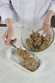 Приготовление блюда по рецепту - Пудинг с уткой. Шаг 4