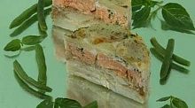Рецепт - Лосось, запеченный с картофелем