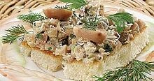 Рецепт - Грибы в вине и сметане