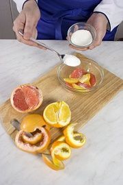 Приготовление блюда по рецепту - Цитрусовый салат. Шаг 1