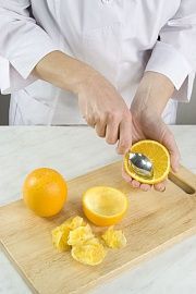 Приготовление блюда по рецепту - Рулет из курицы с клюквенным желе. Шаг 4