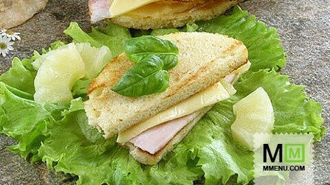 Сэндвичи с ананасом и сыром