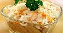 Рецепт - Салат из квашеной капусты с грибами