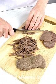 Приготовление блюда по рецепту - Пицца с бараниной. Шаг 3